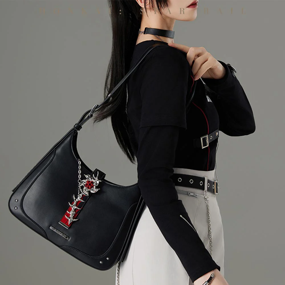Acheron Impression Series Saddle Bag - Image 3